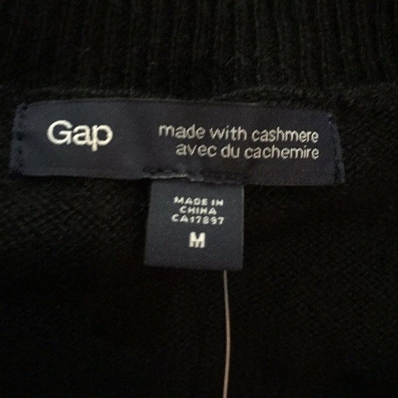 Gap black v neck sweater - Picture 3 of 7